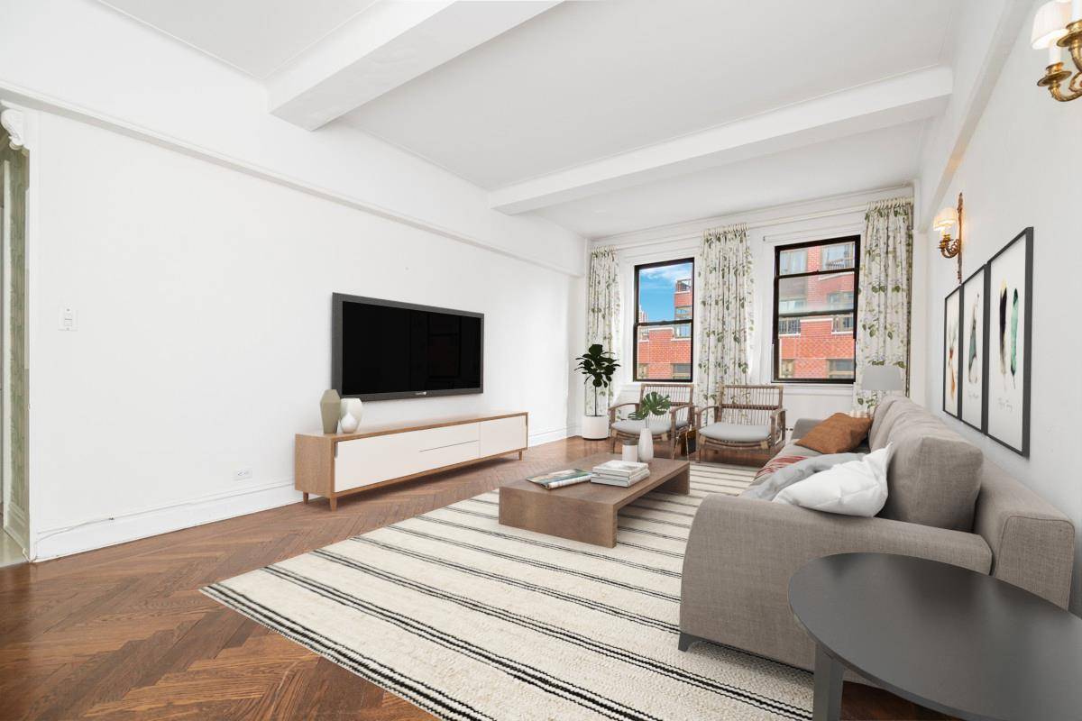 200, 000 PRICE DROP ESTATE SALE OPPORTUNITY This prime Upper East Side 6 room home awaits new ownership.