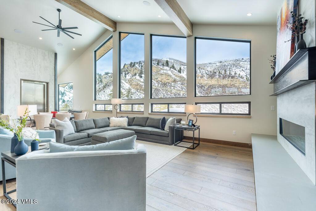 Large 5 bedroom den single family residence with big mountain views in West Vail.