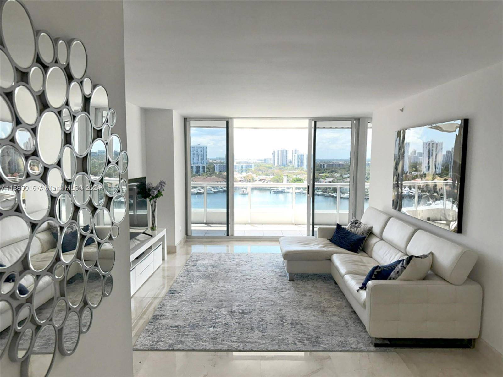 Gorgeous 2 bedroom 2 bath luxury condo with unobstructed panoramic views of the WATER, Marina and City, from every room.