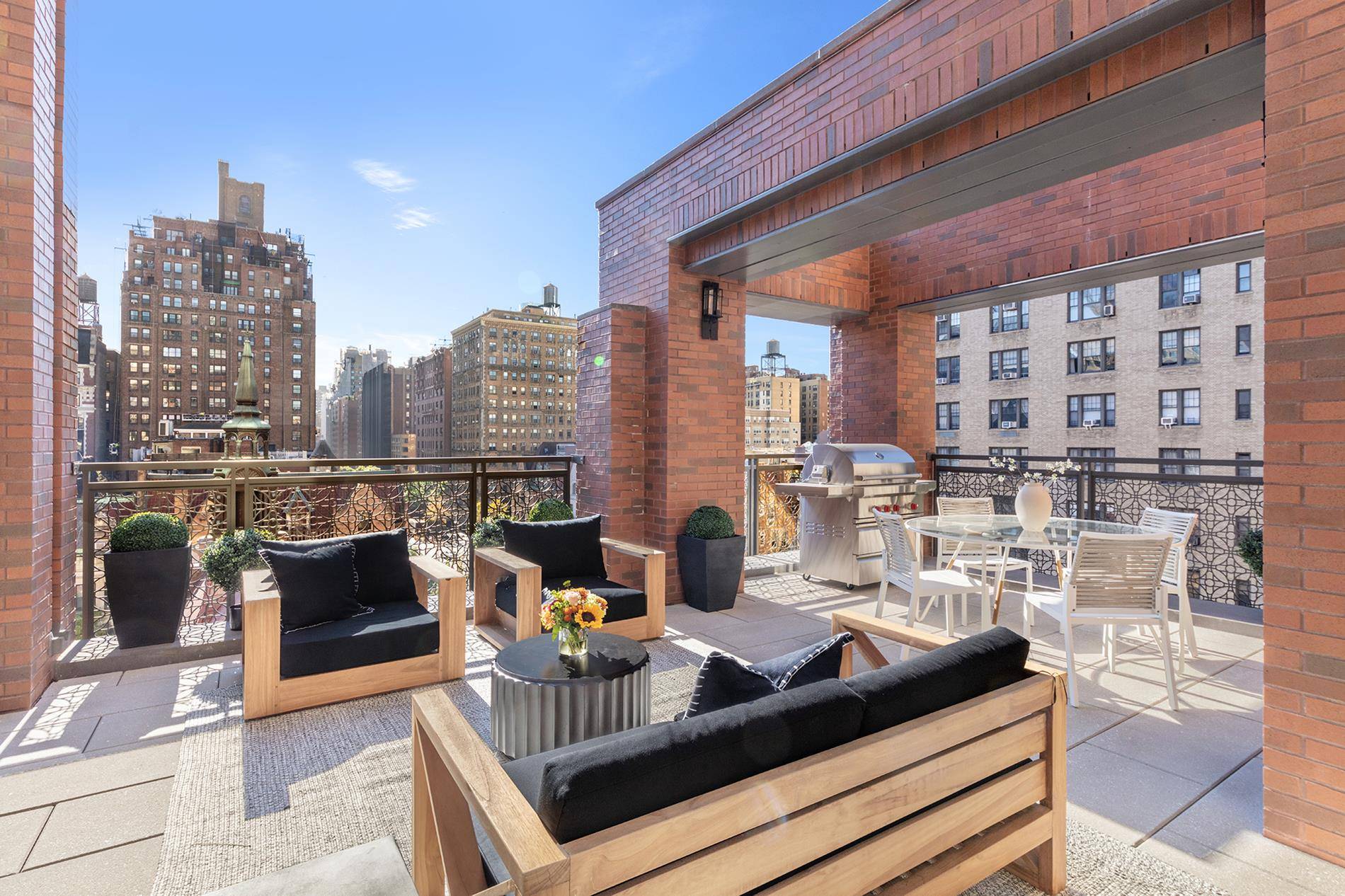 This NEW to Market CONDO has never been lived in and is located at the 378 WEA Condo on Manhattan s prime UWS.