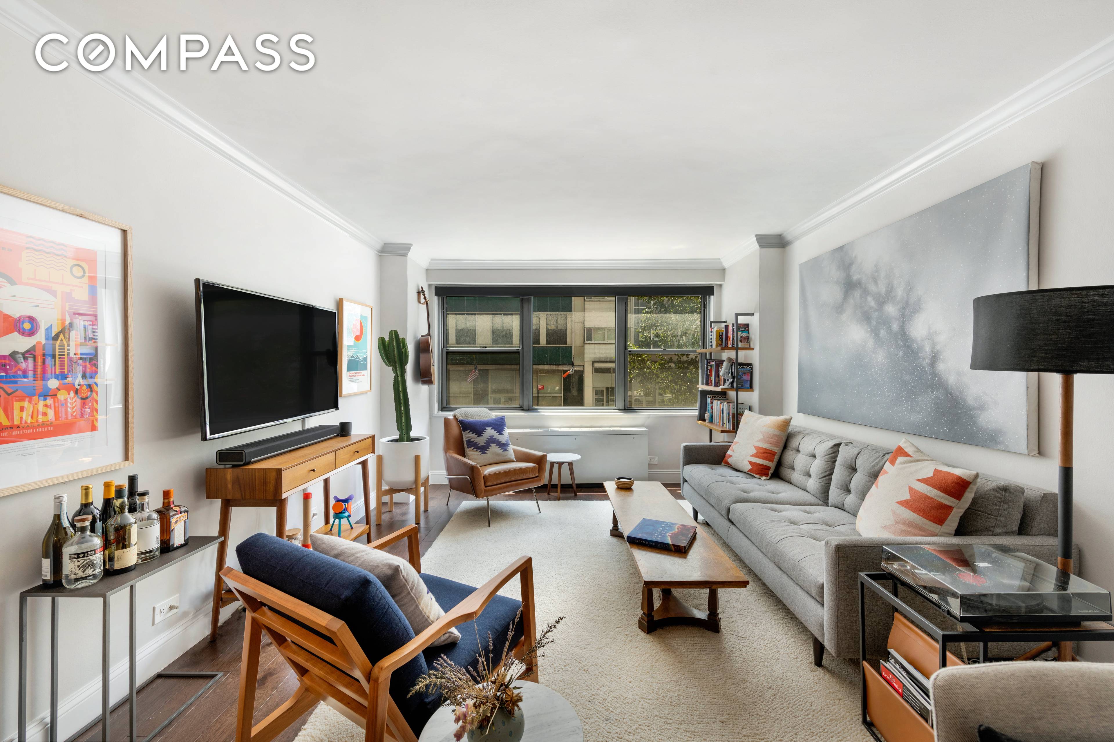 Spacious and pristine sanctuary on one of the most desirable blocks in Union Square.