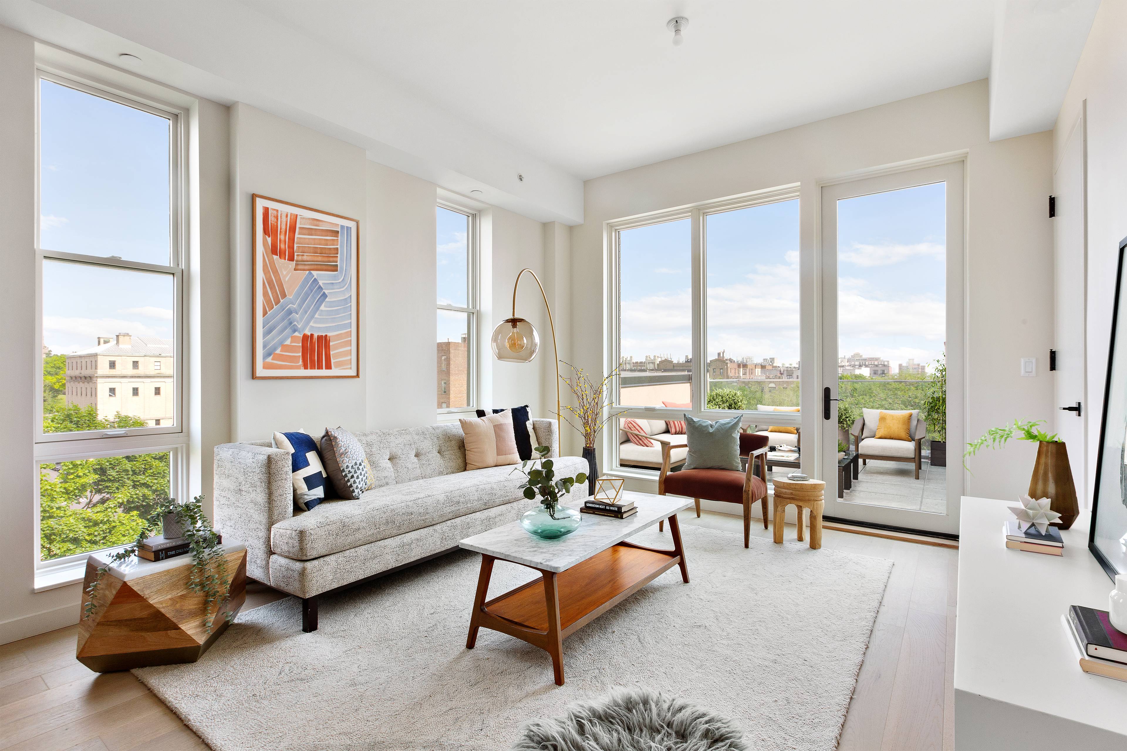 CONTRACT OUT 1000 Union is a boutique collection of 20 expertly crafted residences designed by Fischer Makooi Architects, bringing a new standard of livable luxury to Crown Heights.