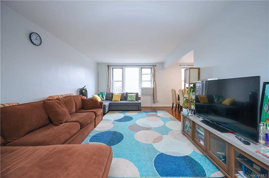 Welcome to a spacious one bedroom and one bathroom co op located conveniently in the heart of Elmhurst on a quiet tree lined block.