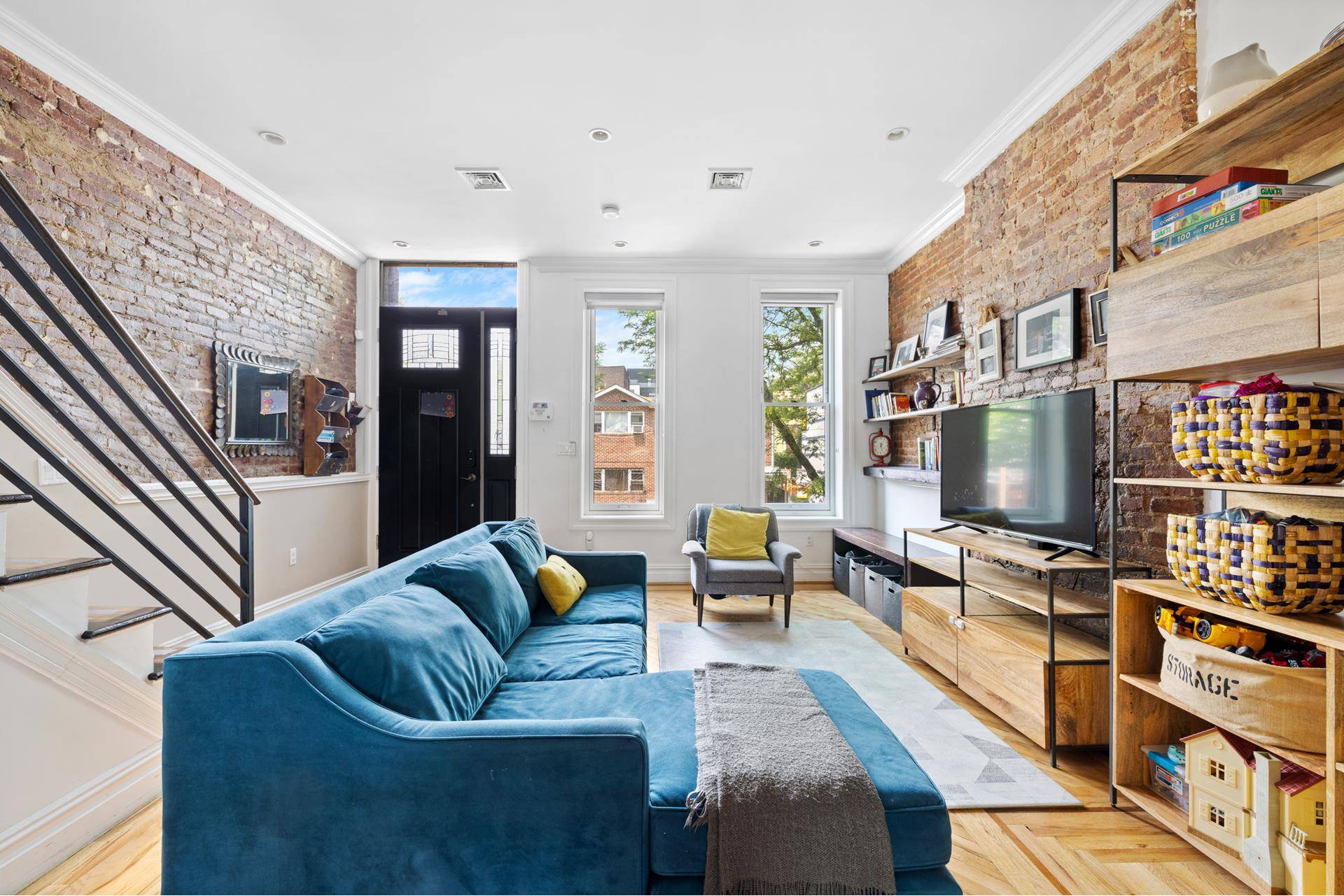 Don't settle for less with this beautiful solid brick Townhouse in bustling Bushwick !
