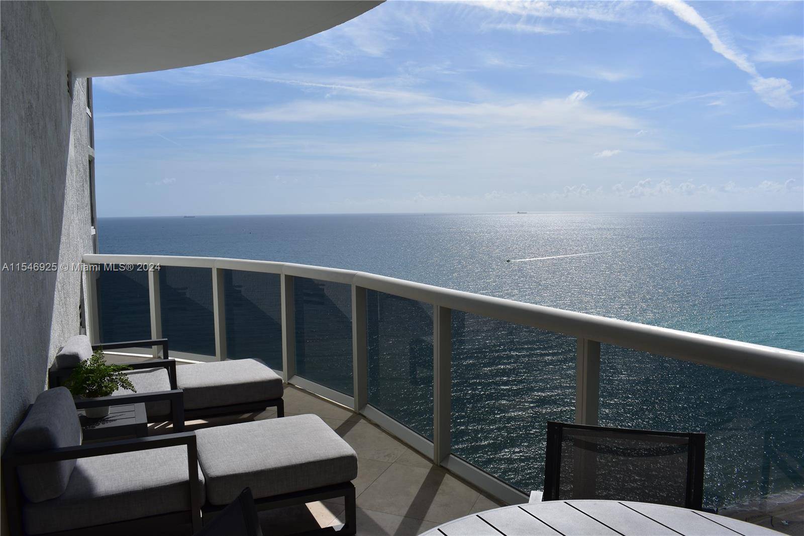Exquisite beachfront condo in Sunny Isles Beach, Florida, boasting fully furnished elegance and breathtaking ocean views.