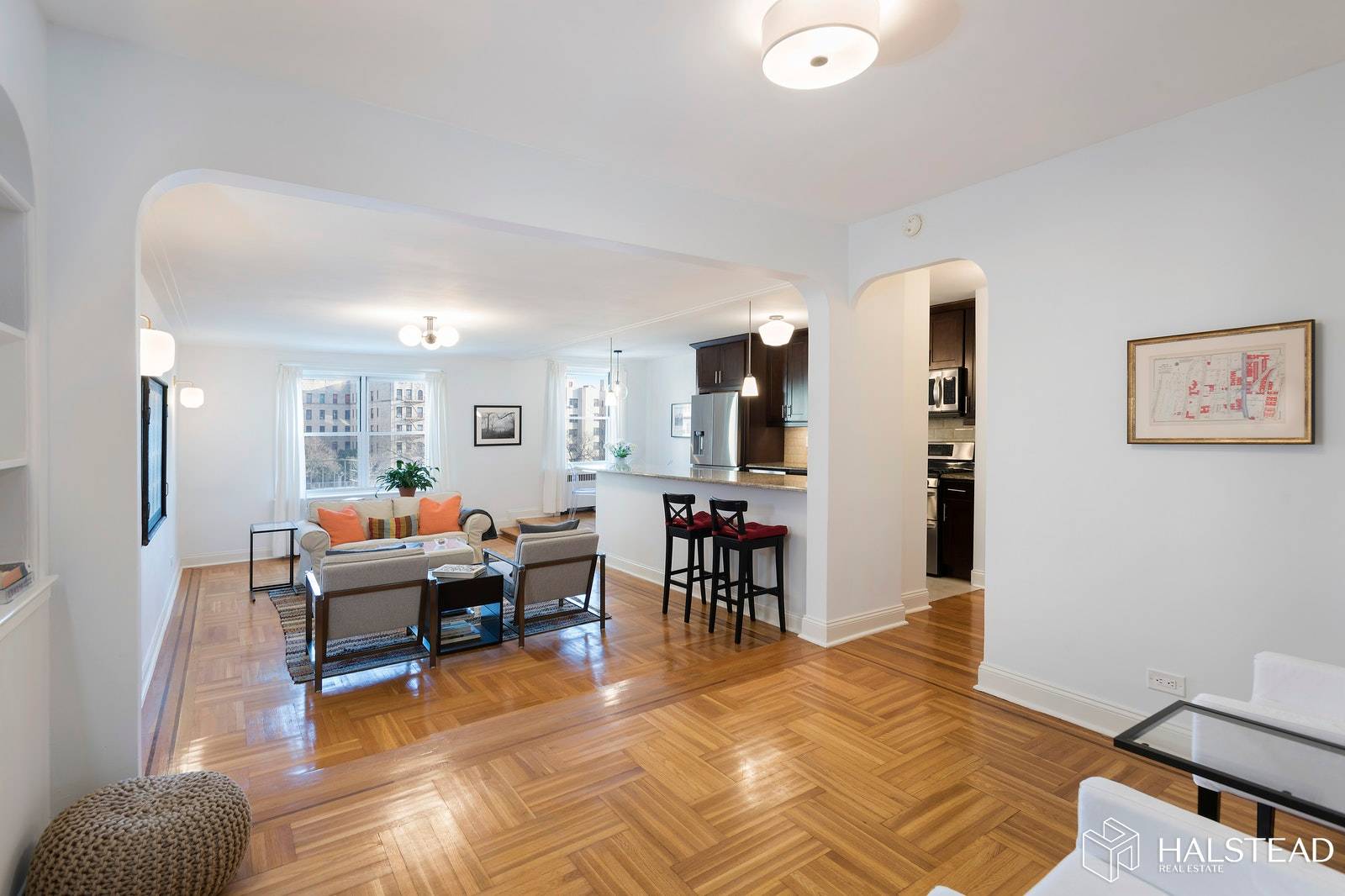 Welcome to this gracious 2 bedroom, 1 bathroom co op home in Hudson Heights with an abundance of light.