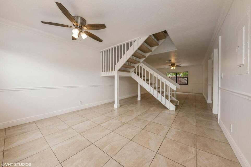 Fabulous 3 bedroom 2. 5 bath townhouse in gated community.