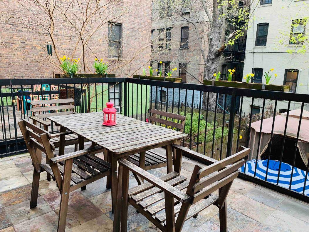 Full floor of brownstone, furnished and condo style finishes with kitchen island, washer and dryer in unit, dishwasher 3 bedrooms and 2 bath.