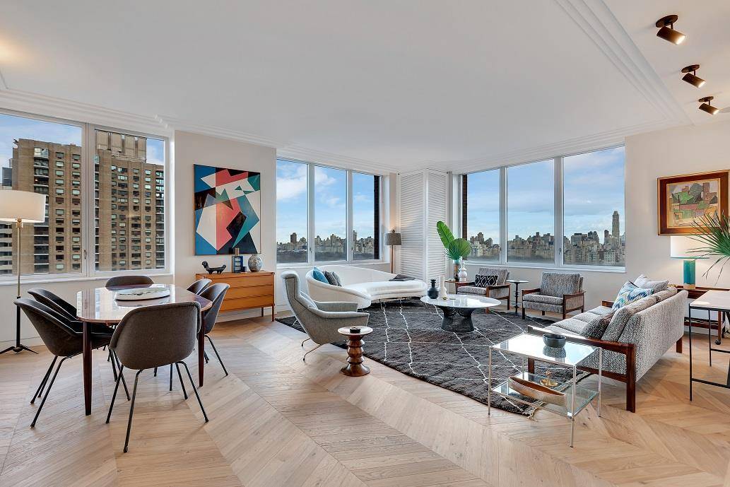 When only the best will do ; unobstructed billion dollar Central Park Views from the 21st floor, located in the renowned Park Laurel Condominium.