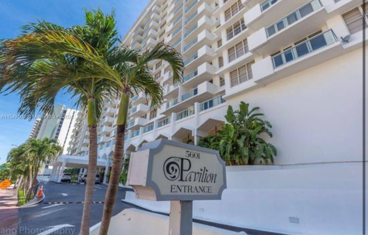 Located in the heart of Miami Beach, this ocean front building offers a variety of amenities valet parking, pool, gym, private beach, conference room, etc.