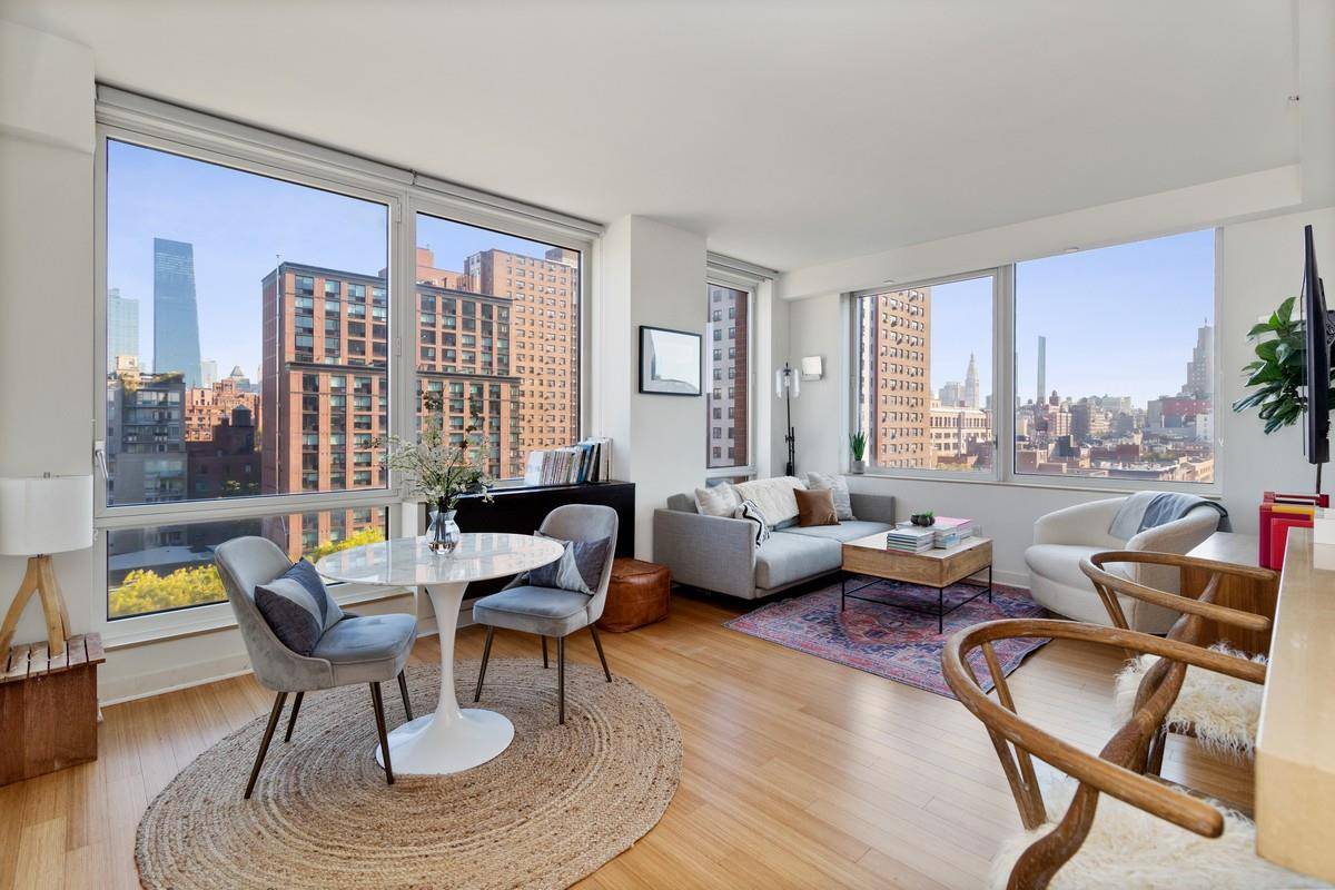 Corner 1 Bedroom 1 Bathroom boasts over 9 ceilings with floor to ceiling windows in every room that frame its stunning northern and easterly views, overlooking the magnificent Manhattan skyline ...