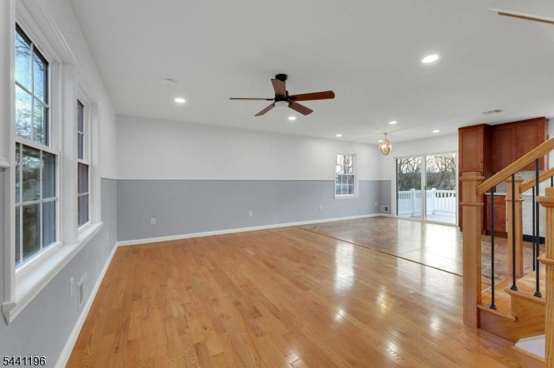 Gleaming Hardwood Flr