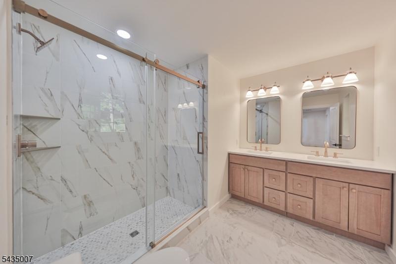Primary Bathroom Unit B