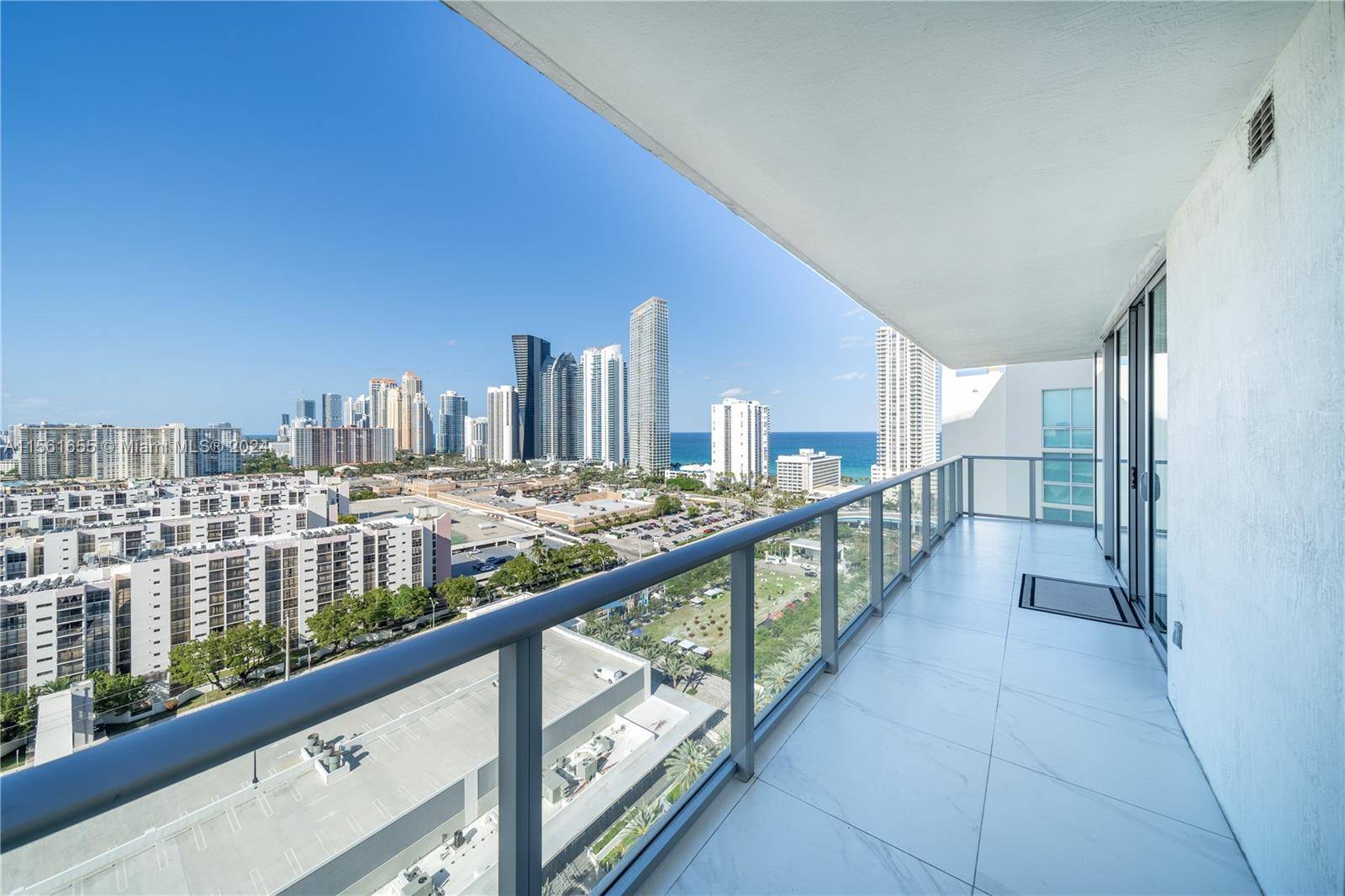 Gorgeous fully furnished 3 Bed 3 Bath apartment in the luxury building Parque Towers in Sunny Isles.