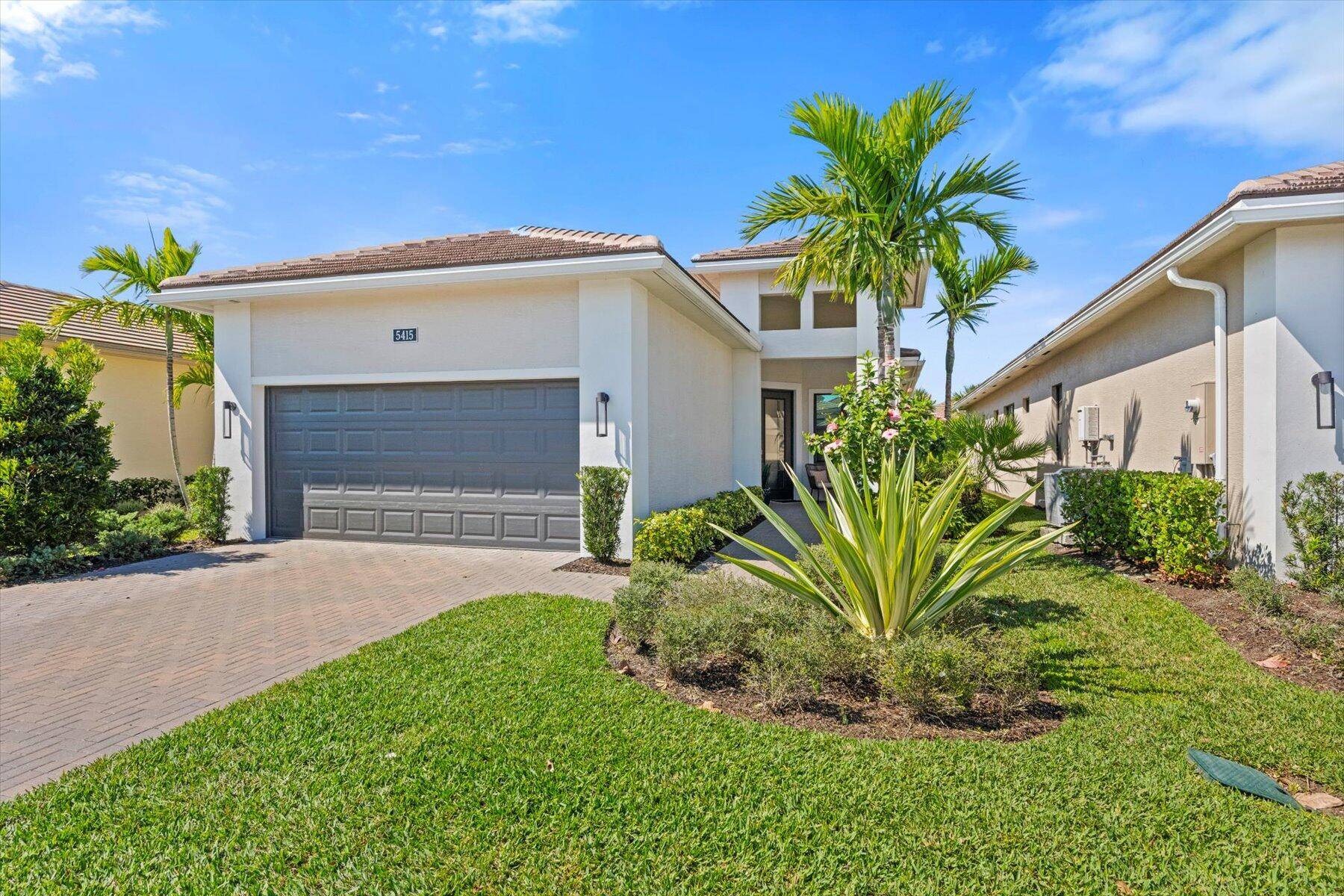 Welcome to the sought after active adult community of Cresswind Palm Beach, where luxury living meets convenience.