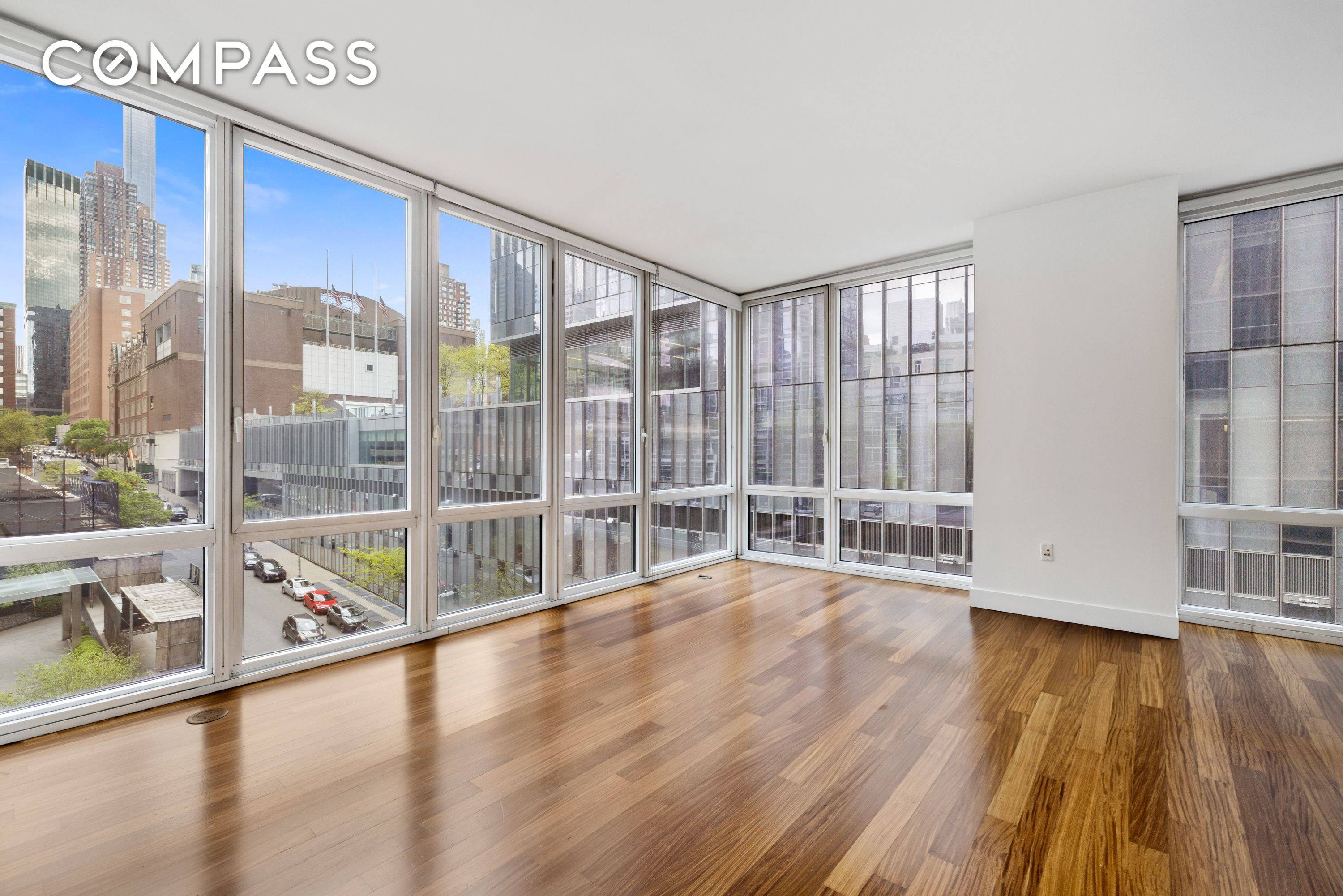 Welcome to 10 West End Avenue, an upscale, full service luxury condo building on the Upper West Side.