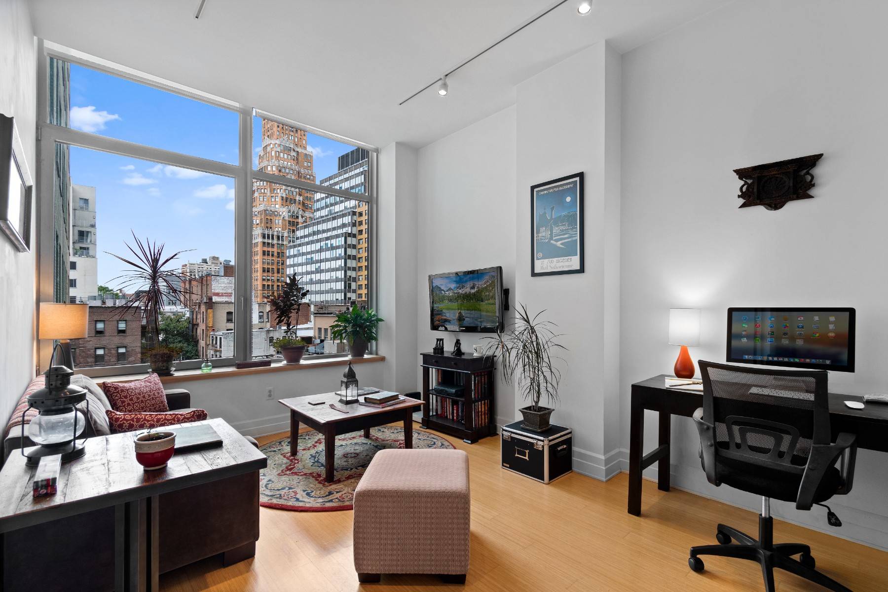 Located at 110 Livingston Street, in one of Downtown Brooklyns most exquisite buildings, is a very unique and beautiful condominium, unit 5P.