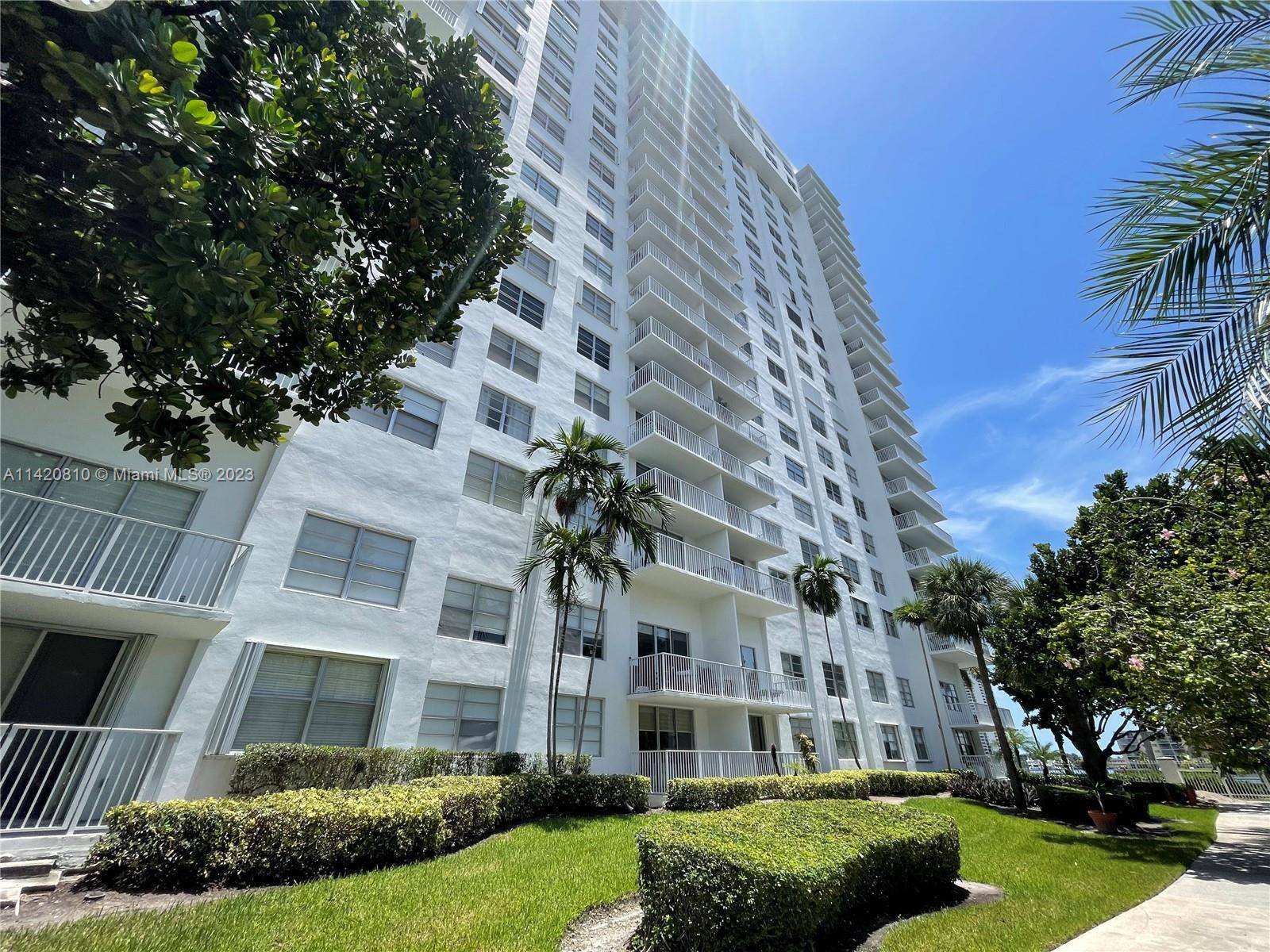 Discover your ideal retreat in the heart of Aventura.