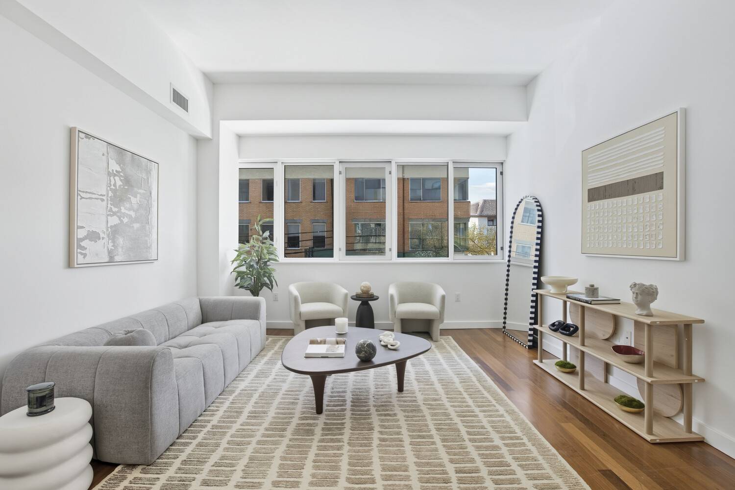 Welcome to 125 North 10th Street, one of North Williamsburg's most established full service condominiums.