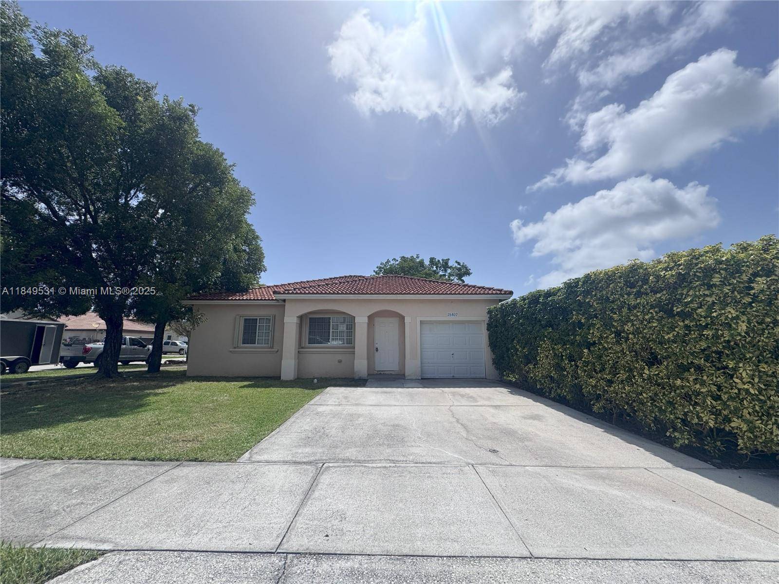 This well maintained single family home is located in a quiet Homestead neighborhood.