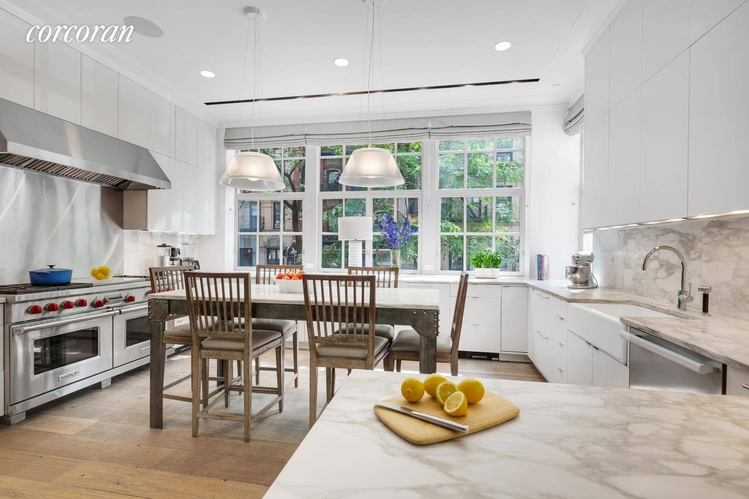 Featured on Open House NY on NBC, 163 East 82nd Street is a triple mint Steven Harris custom designed townhouse showcasing the ultimate in quality, elegance, innovation and style.