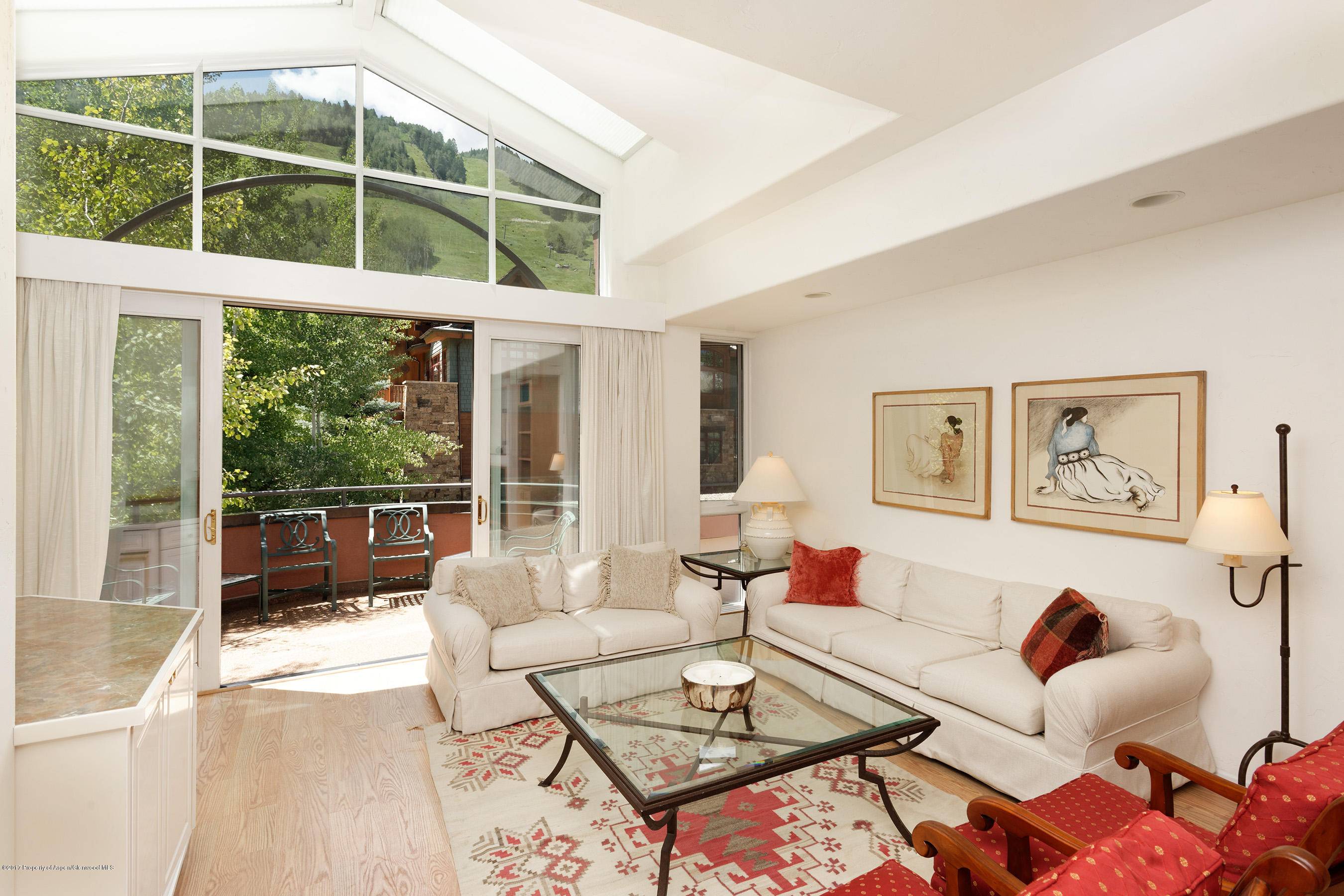 Enjoy amazing views of Aspen Mountain from this four level Aspen core townhouse.
