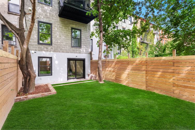 A glowing new development Bed Stuy condo boasting elegant finishes and sophisticated layout, this 2 bedroom, 2 bathroom garden duplex home sets a new standard for modern day Brooklyn living.
