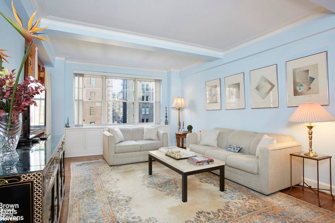 Sophisticated and elegant, this rare gem is situated on a high floor of a distinguished Park Avenue co op in the East 70s.
