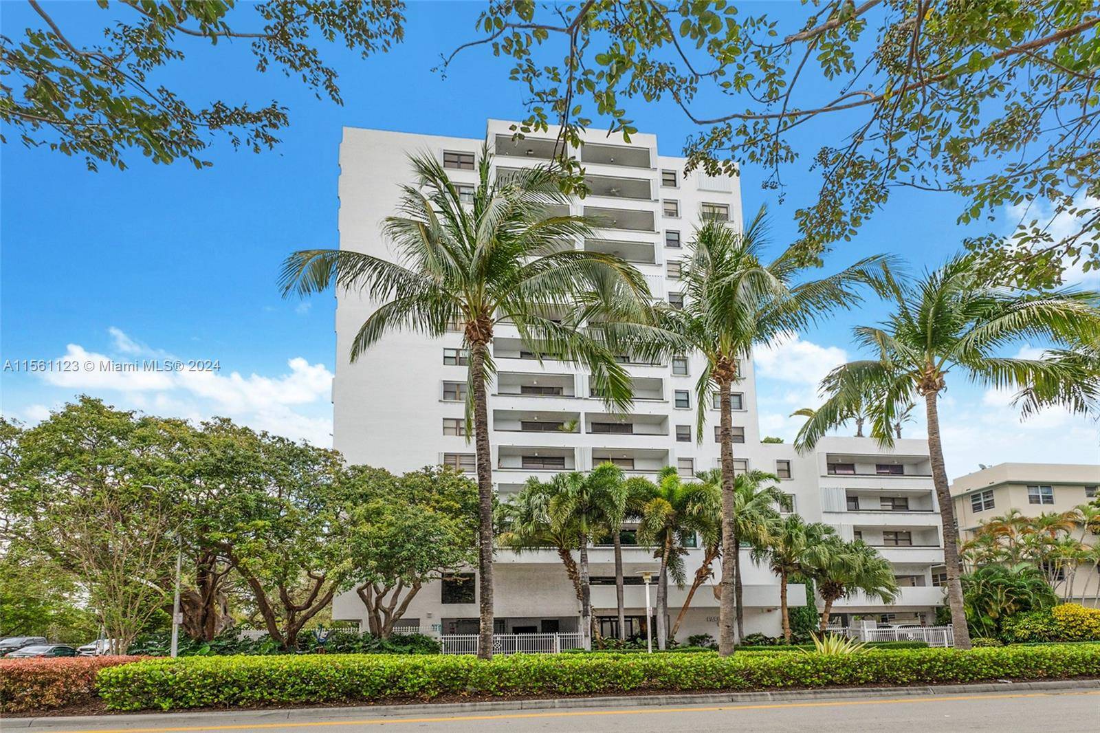 Discover your dream condo, nestled in the heart of South Beach.