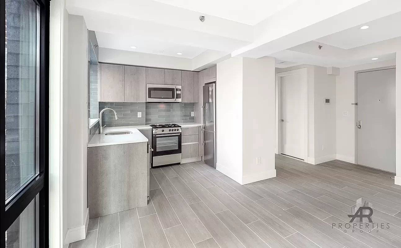 Boutique Luxury 1 Bedroom with Bright Southern ExposureOccupied and Available for Early May Move InThe Apartment Huge 1 Bedroom with Separate Living Room Eat In Chefs Kitchen with Dishwasher and ...