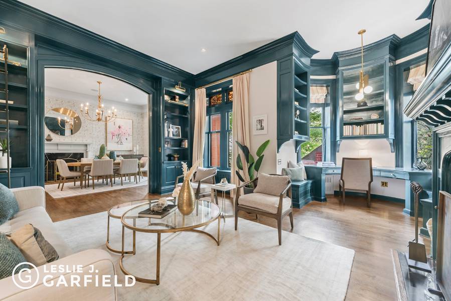 Set on a tranquil, tree lined street in the heart of Brooklyn Heights, Residence No.