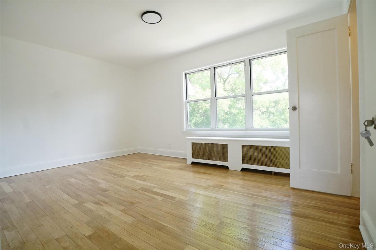 2nd Floor Living Room