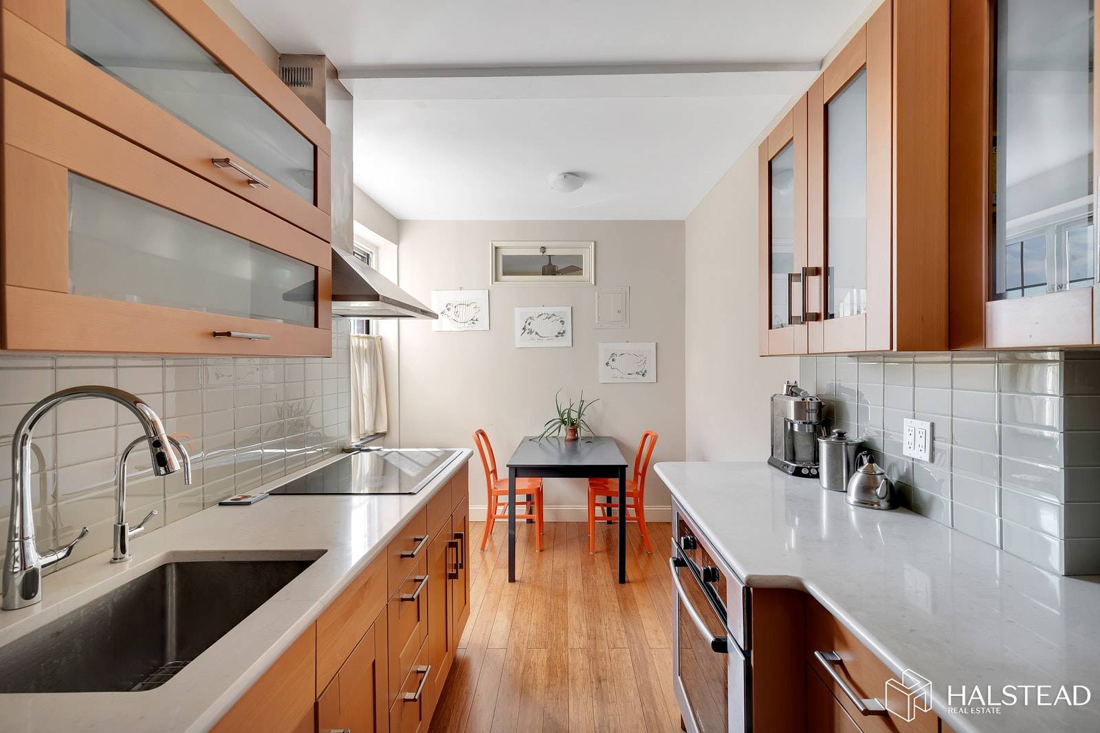 If you are seeking a home which stands apart from the rest, come visit this renovated, JR 4 with 1, 100 square feet of pre war charm and sunny Manhattan ...