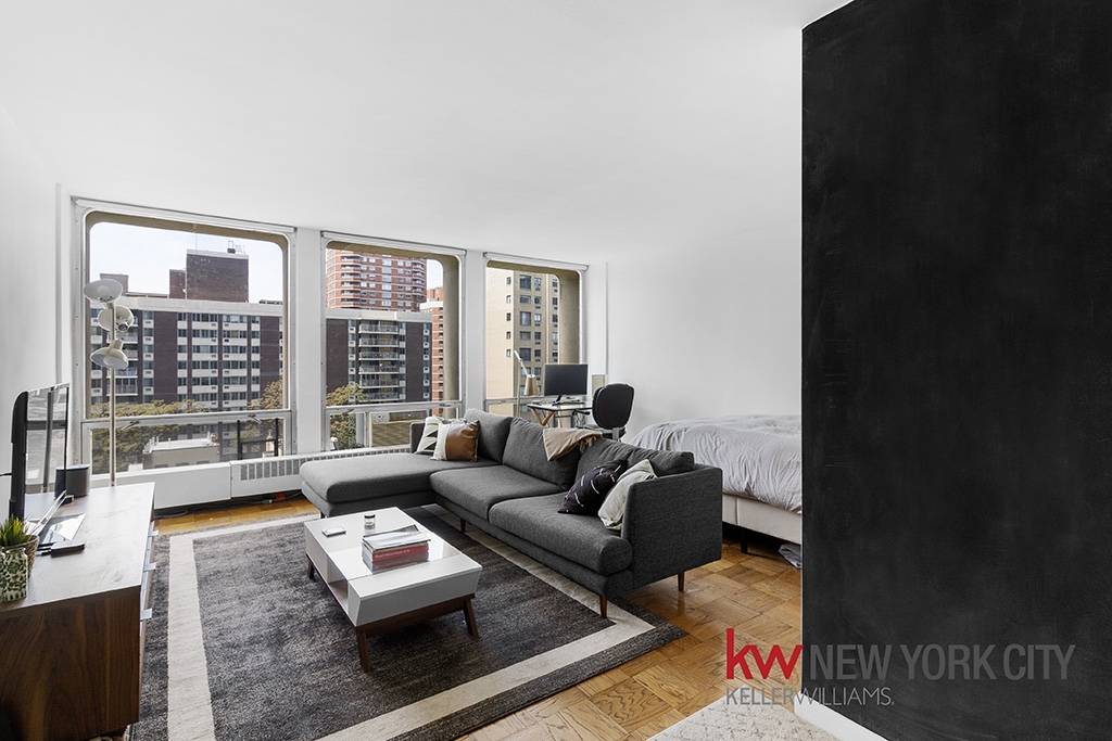 Welcome Home to this breathtaking studio in the heart of Kips Bay !