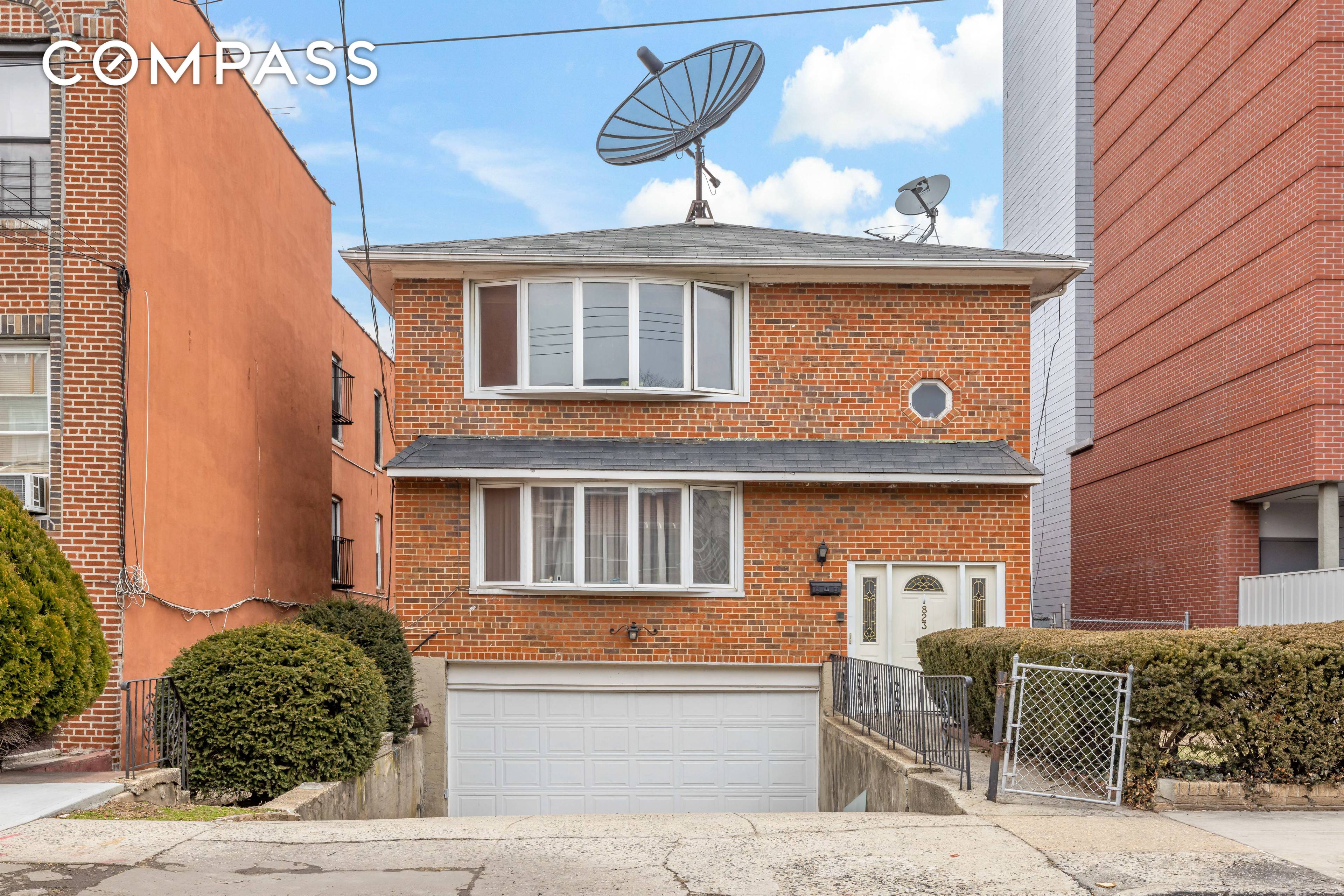 823 Maple Street is a two unit detached house with a private driveway and garage.