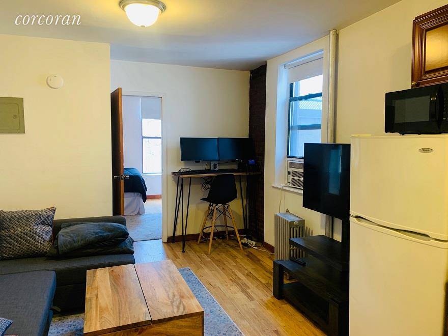 READY TO MOVE IN ! ! ! ! Comfortable one bedroom apartment is located in the heart of LES.