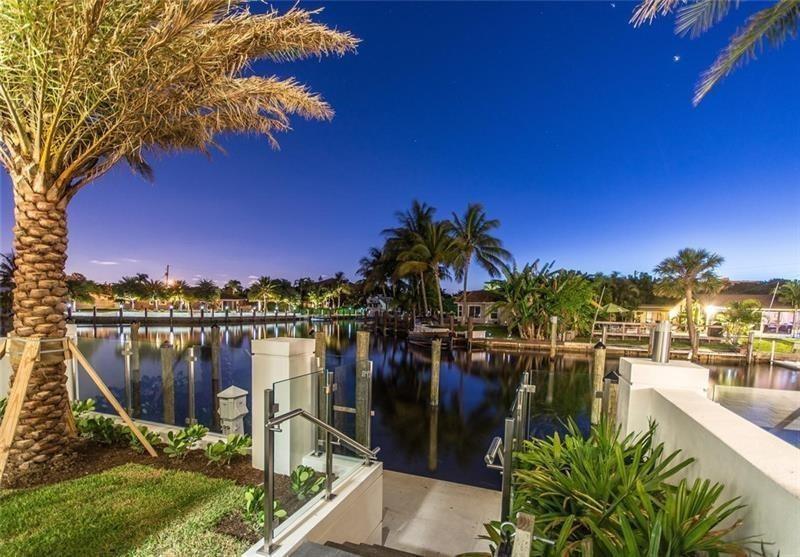 A remarkable luxury townhome rental that redefines upscale living in the heart of Lauderdale By The Sea. This beautifully designed 3,027 sq. ft reside