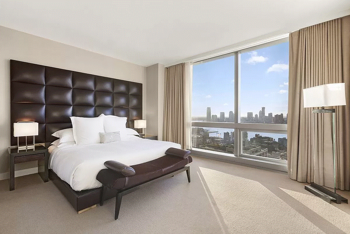 A downtown Manhattan pied a terre with amazing views and income to offset carrying costs !