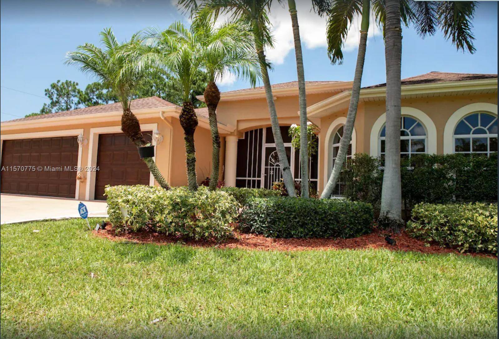 MATICULOUSLY FURNISHED 4 BEDROOMS, 3 FULL BATHROOMS AND 3 CAR GARAGE IN BEAUTIFUL AREA OF PORT SAINT LUCIE.