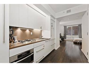 Beautiful, Bright, Fabulous High floor studio with Empire State Views !