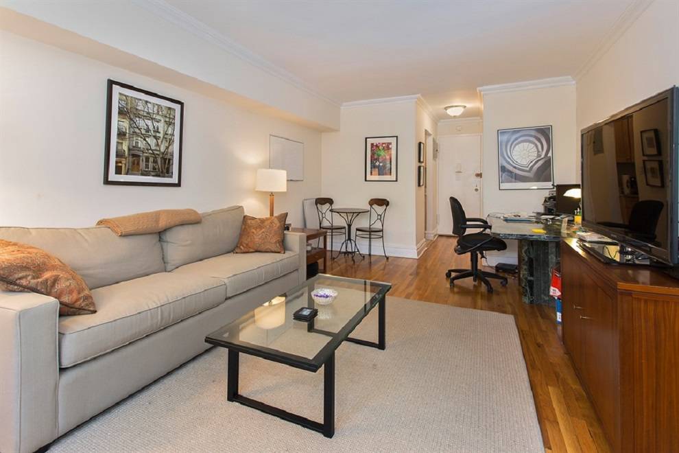 25 West 13 Street 1LN Large Alcove Studio for 499,, 000 needs to be mostly cash Deal Location, Location, Location, Prime Village Lower Fifth Avenue Sunny South facing alcove studio ...