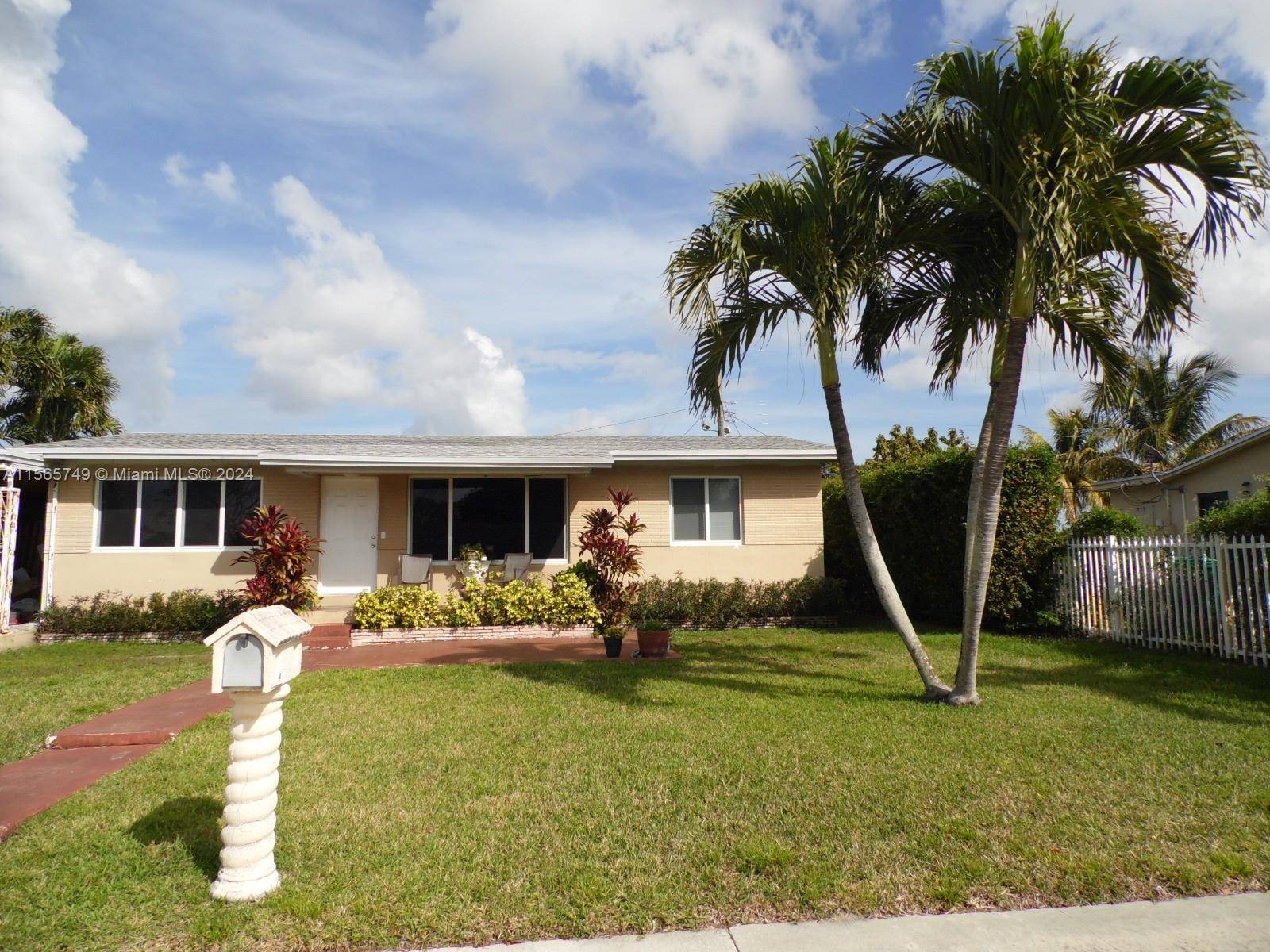 Welcome to your dream home in Miami Gardens !