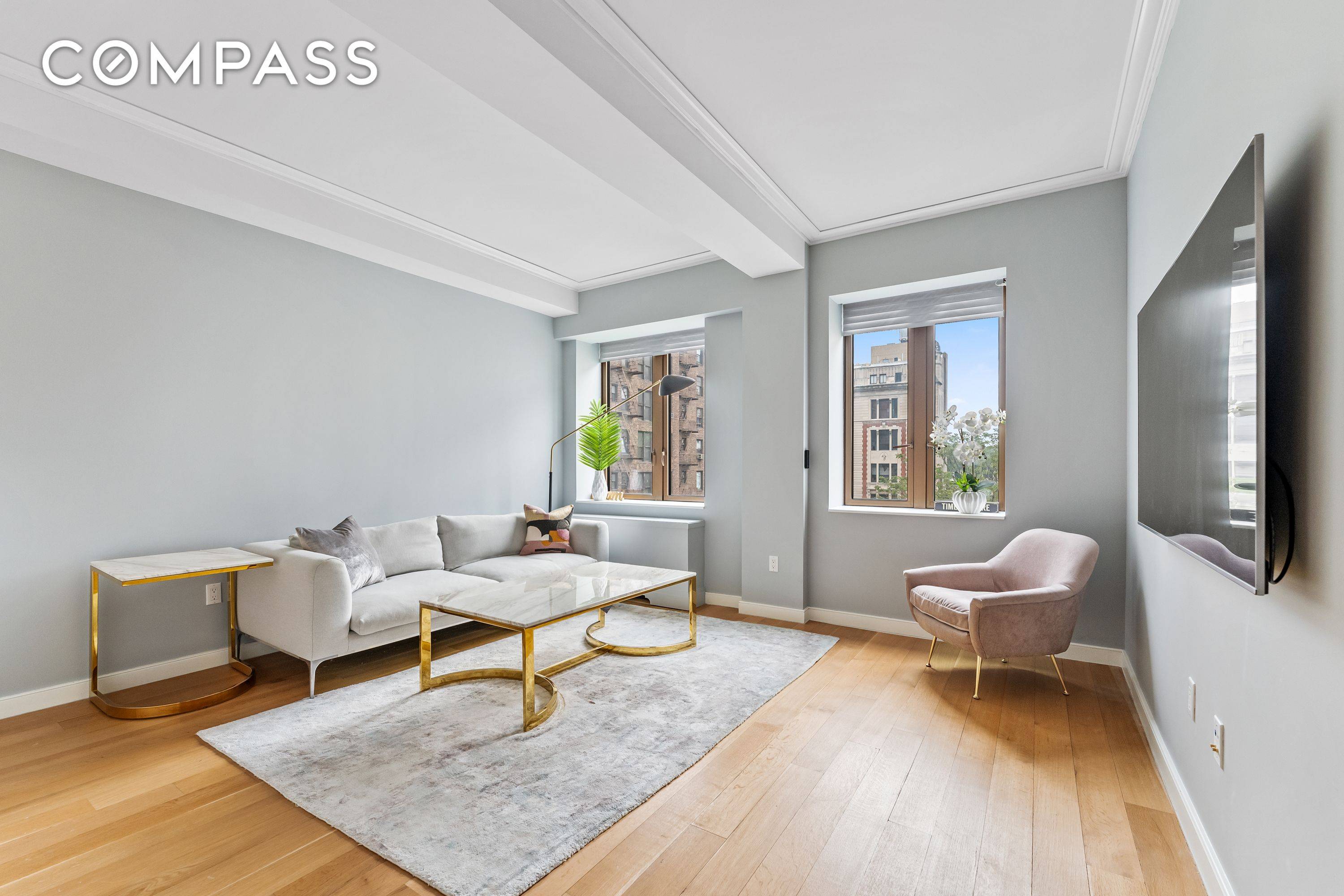 Welcome home to 504 at Gramercy Square s stunning pre war conversion at 225 East 19th Street.
