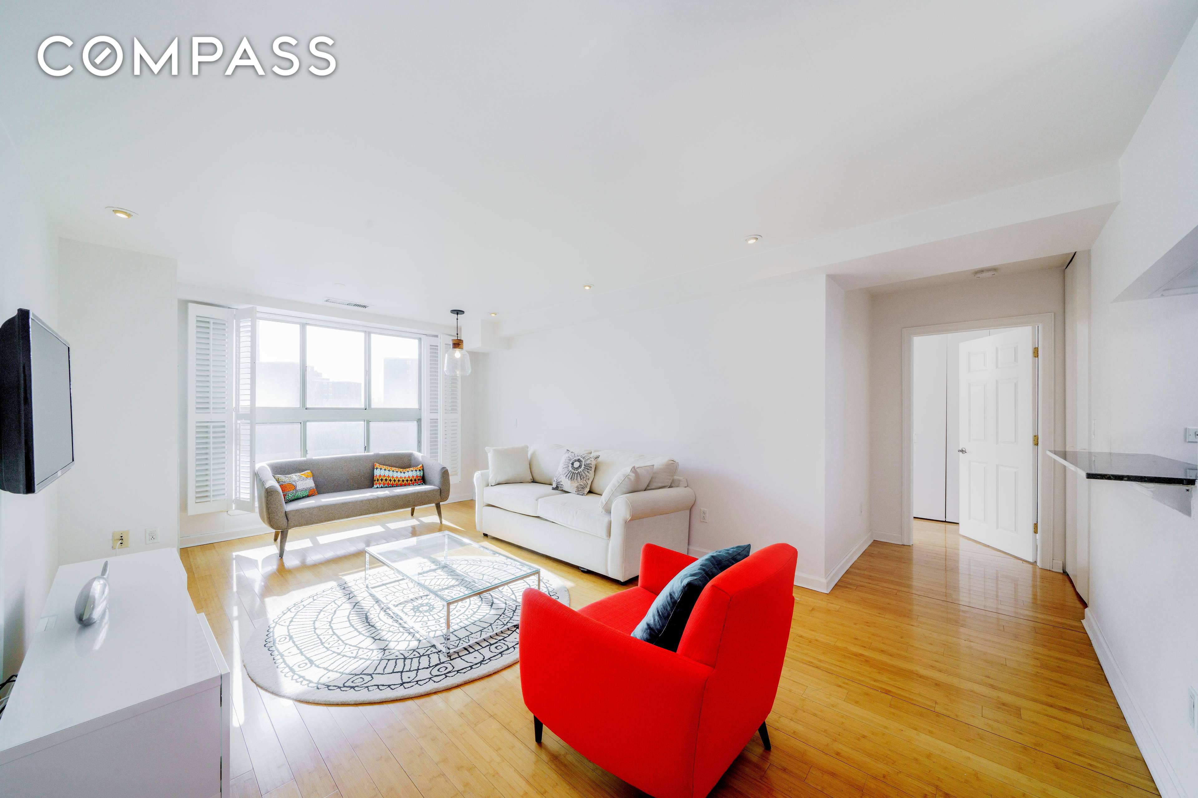 Furnished South facing split 2 bed, 2 bath home on the top floor of a doorman condo situated on Fifth Avenue and west 116th Street.