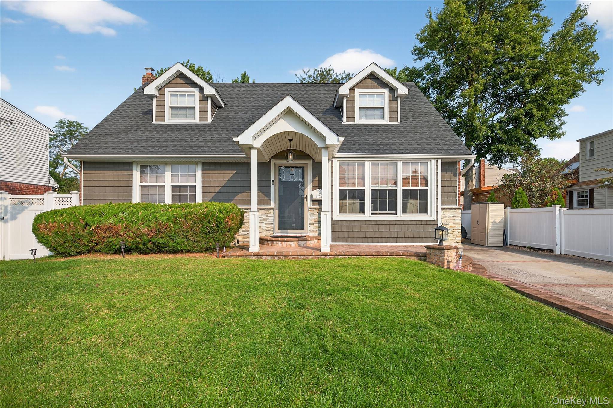 All information should be verified by the buyer.