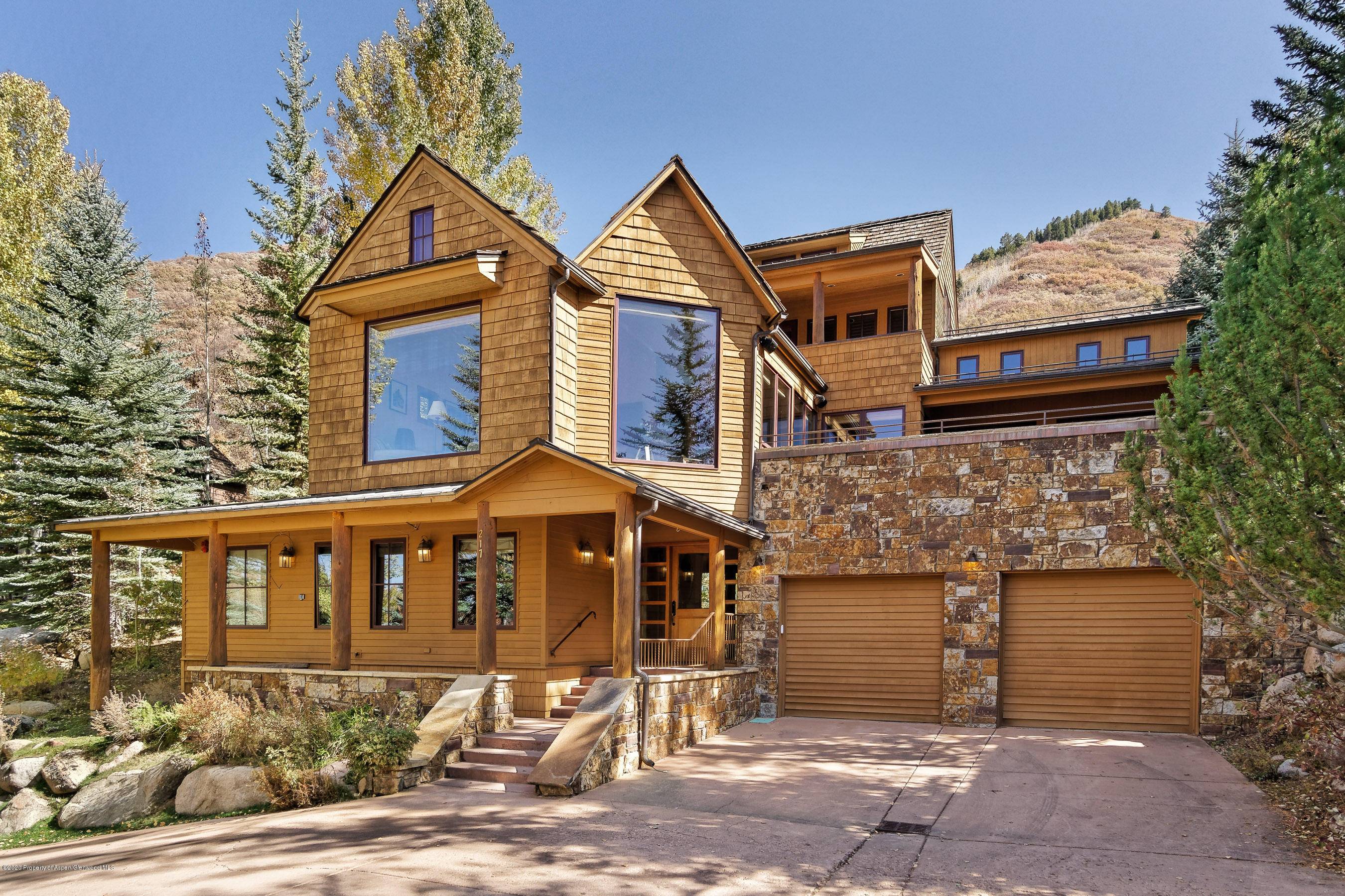 This quintissential mountain home is the perfect Aspen property for a family vacation or group getaway.