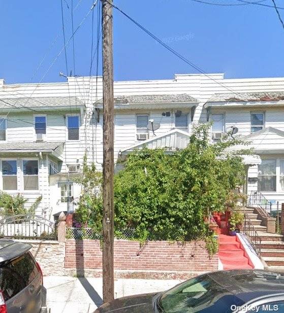 Well Kept Single family home located within a block from 179th St F Train station in Jamaica, featuring 3 Bedrooms, 3 full Bathrooms, Living room, Dining room, Kitchen, a finished ...