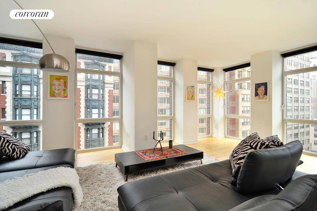 Located just North of Madison Square Park, the luxurious Sky House condominium unveils its latest availability.