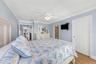 1 floor guest suite