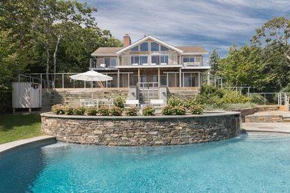 Post Modern, Immaculate Montauk Home With Ocean Views!
